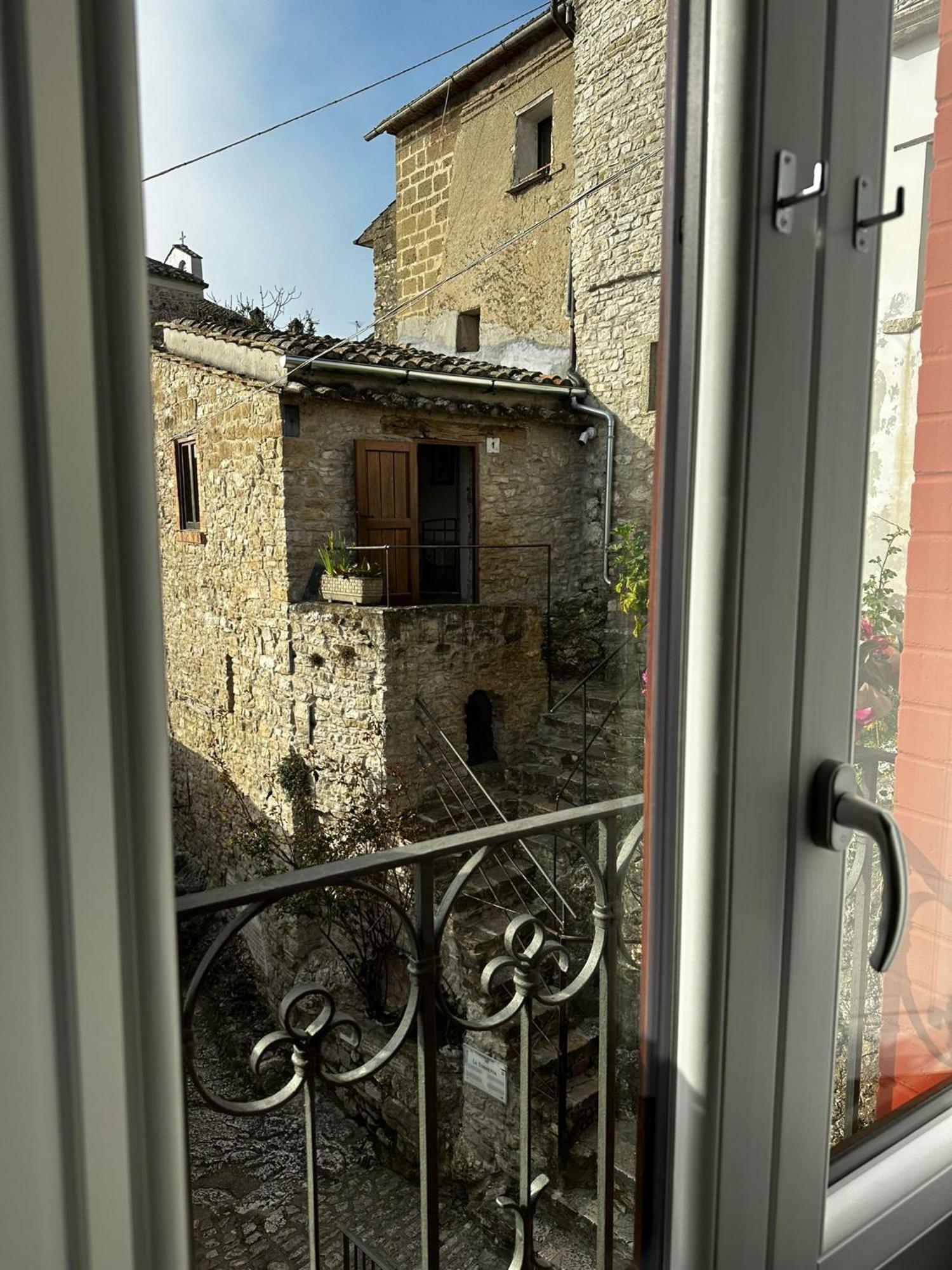 Dimora Forgione B&B - Pietrelcina Exterior foto